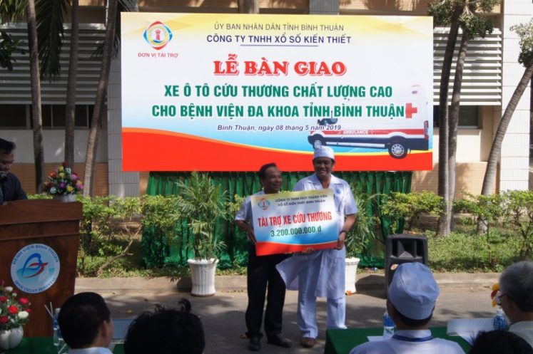 le-ban-gia0-xe-cuu-thuong1